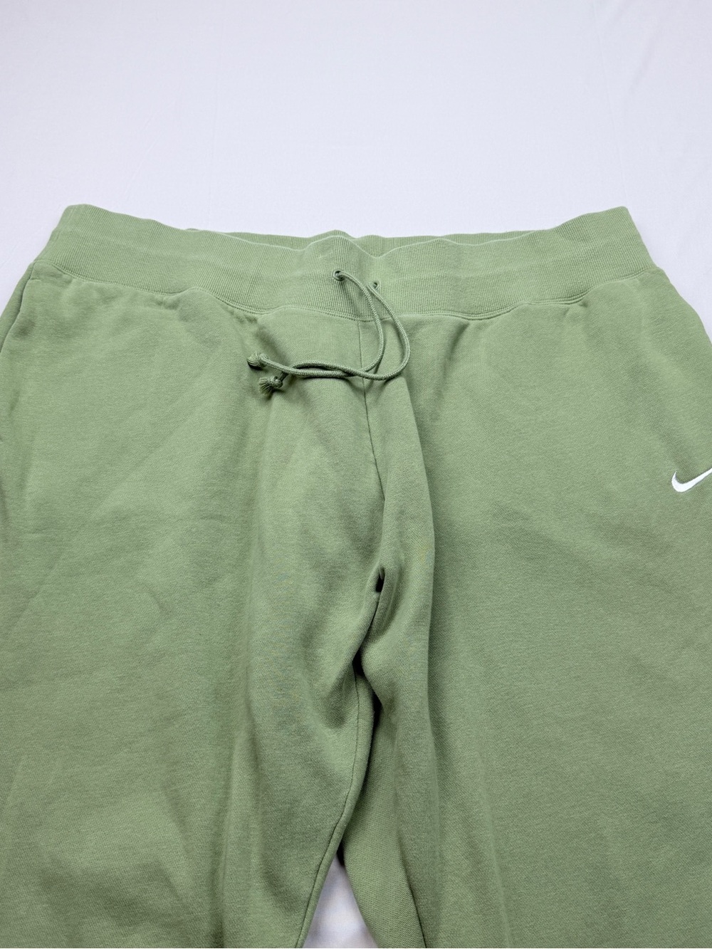 Nike Sage Green Women's Jogger Sweatpants - Picture 3 of 10